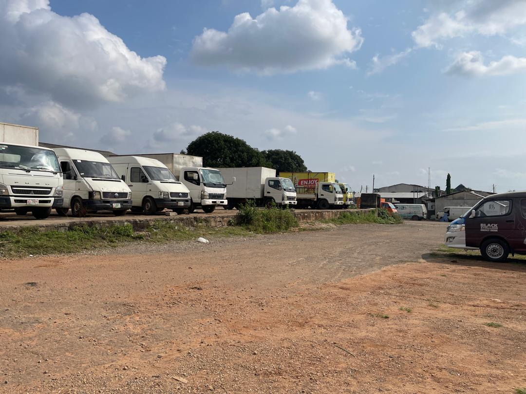 Anbsolite Accord delivery fleet of vans and trucks